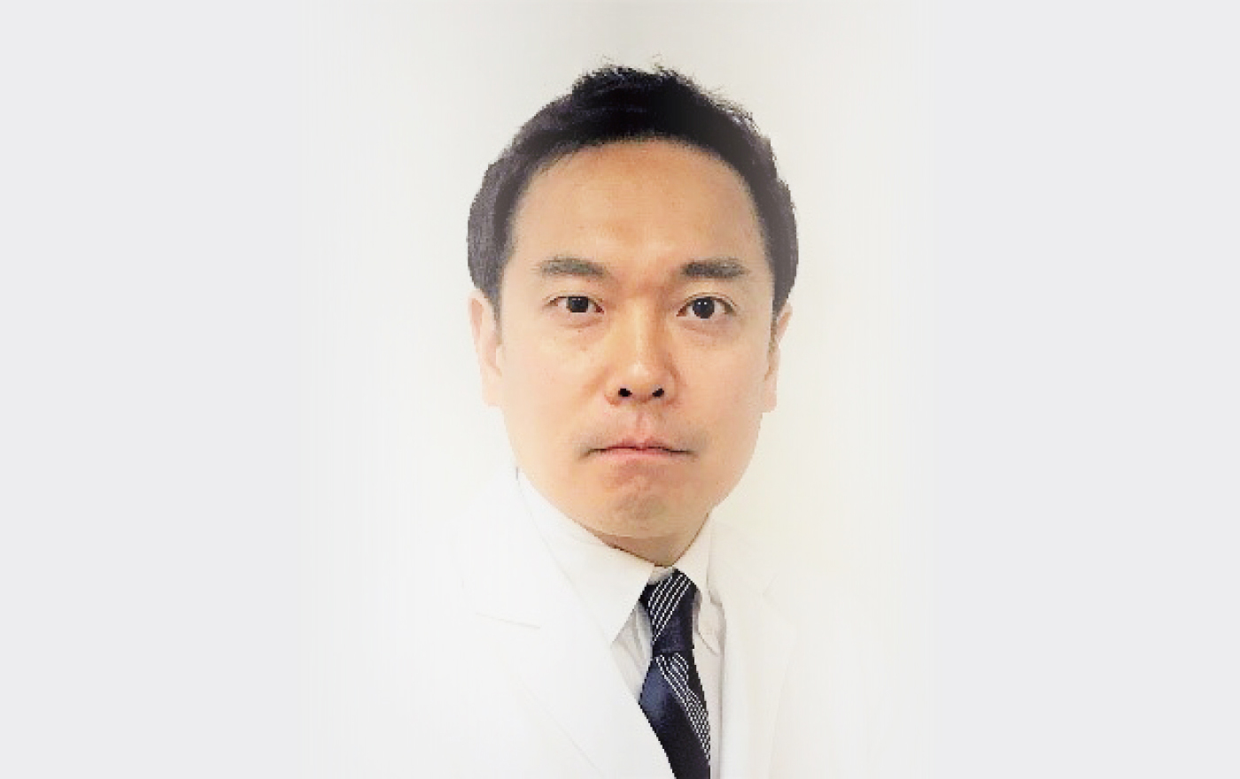 医師 岡田 英次朗